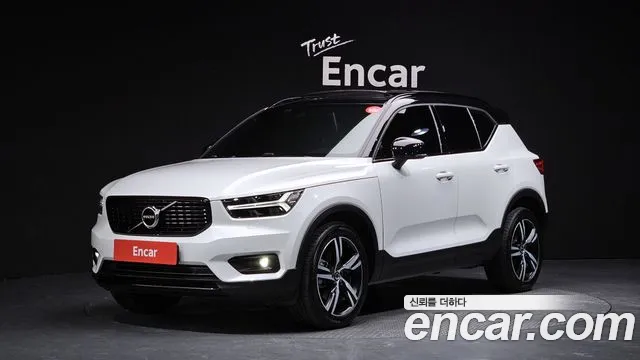 Volvo XC40 T4 R-Design