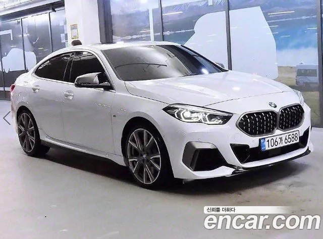 BMW 2-Series M235i xDrive