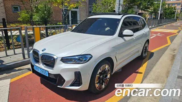 BMW iX3 M Sports