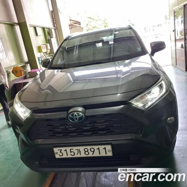 Toyota RAV4 2.5 2WD Hybrid XLE