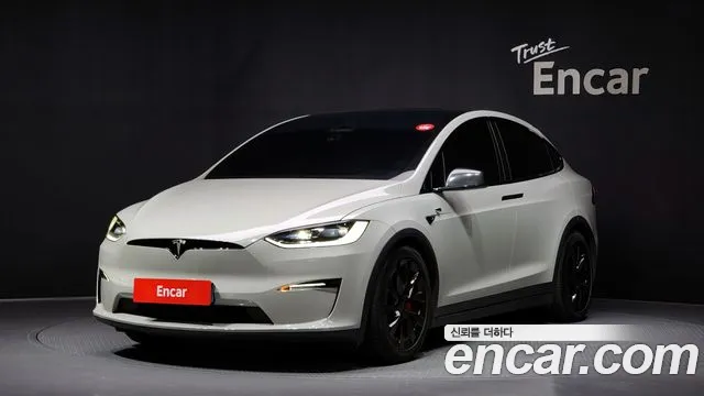 Tesla Model X Plaid
