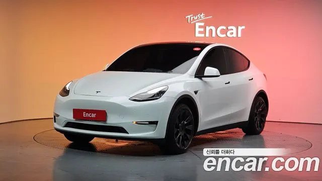 Tesla Model Y Standard Range