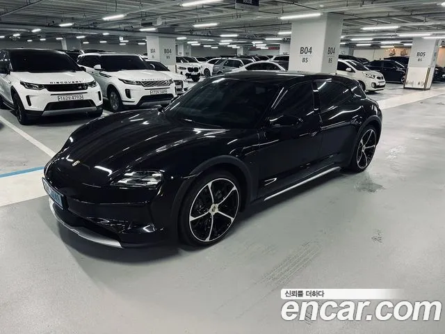 Porsche Taycan 4 Cross Turismo