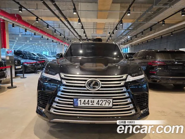 Lexus LX 700h VIP
