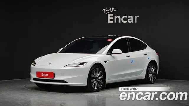 Tesla Model 3 RWD