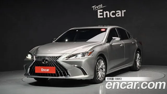 Lexus ES Luxury Plus