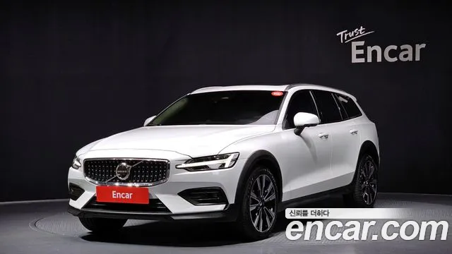 Volvo V60 B5 Ultimate AWD