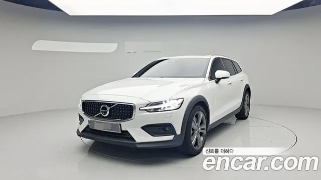 Volvo V60 T5 Pro AWD