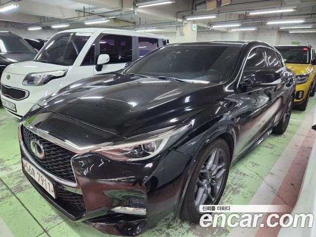 Infiniti Q30 2.0 Premium