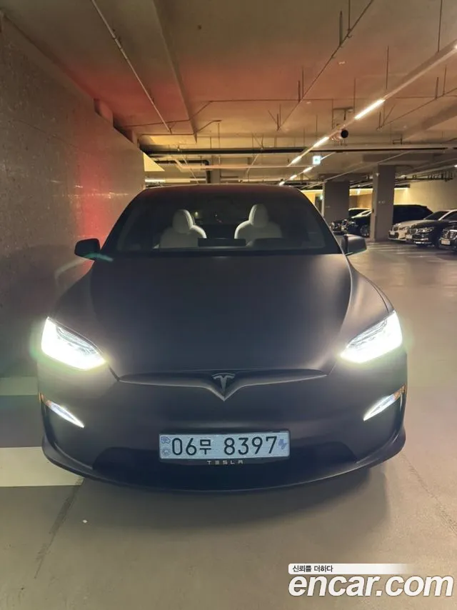 Tesla Model X Plaid
