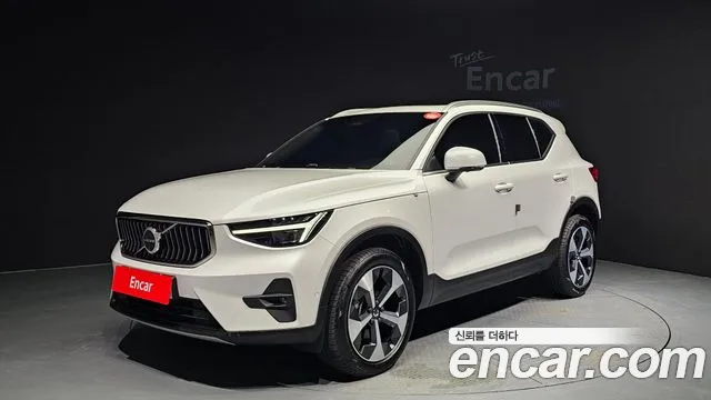 Volvo XC40 B4 Ultimate Bright