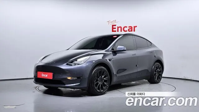 Tesla Model Y Long Range