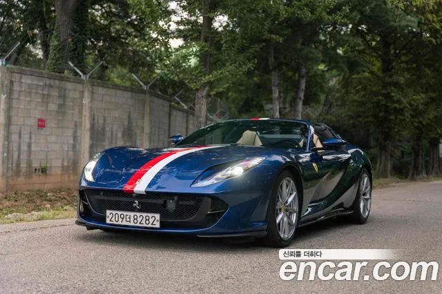 Ferrari 812 6.5 V12