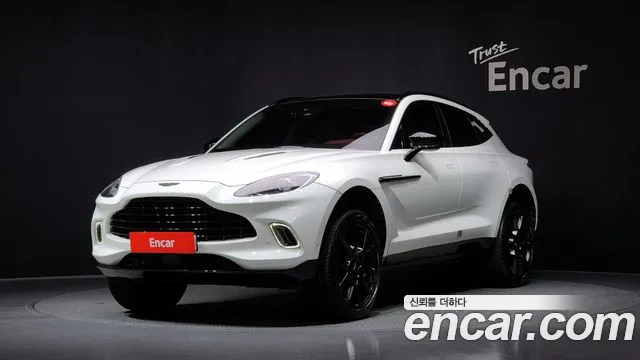 Astonmartin DBX 4.0 V8