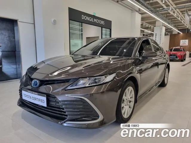 Toyota Camry 2.5 LE Hybrid