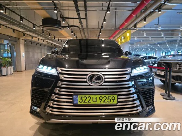 Lexus LX 700h VIP