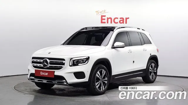 Mercedes-Benz GLB-Class GLB220
