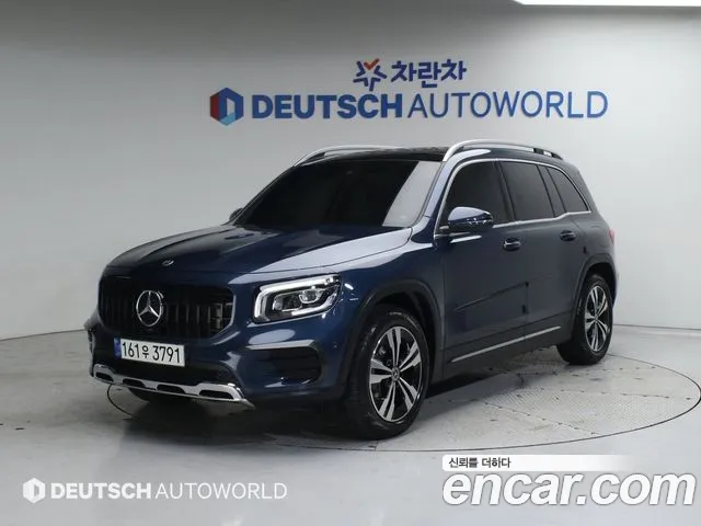 Mercedes-Benz GLB-Class GLB220