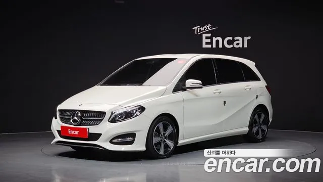 Mercedes-Benz B-Class B220