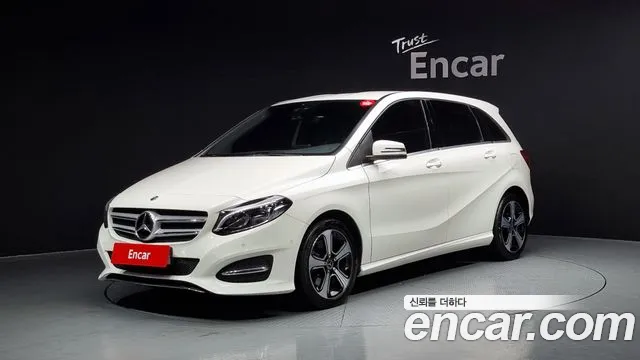 Mercedes-Benz B-Class B220