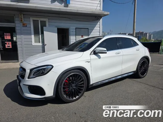 Mercedes-Benz GLA-Class GLA45 AMG 4MATIC