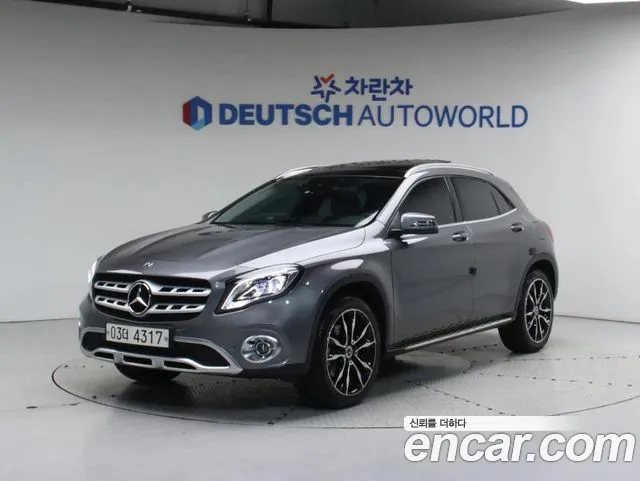 Mercedes-Benz GLA-Class GLA250 4MATIC