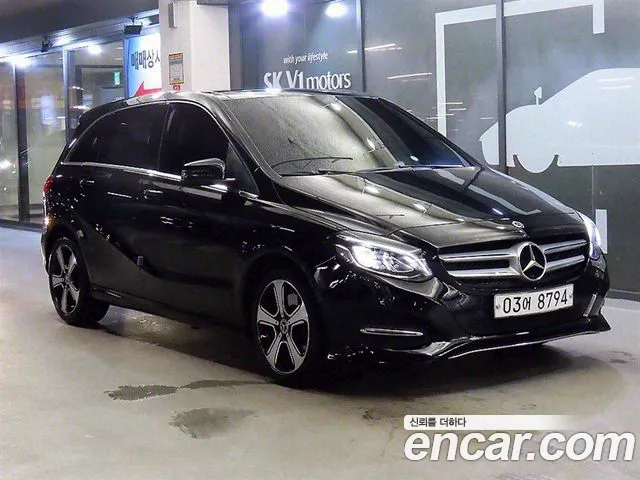 Mercedes-Benz B-Class B220