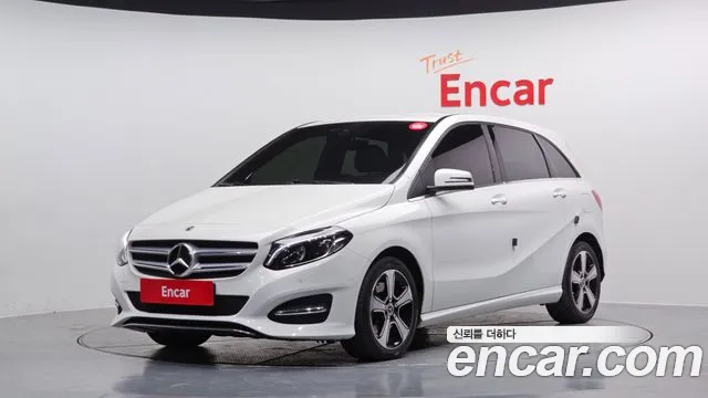 Mercedes-Benz B-Class B220