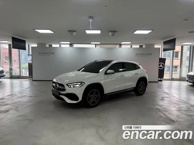 Mercedes-Benz GLA-Class GLA250 4MATIC