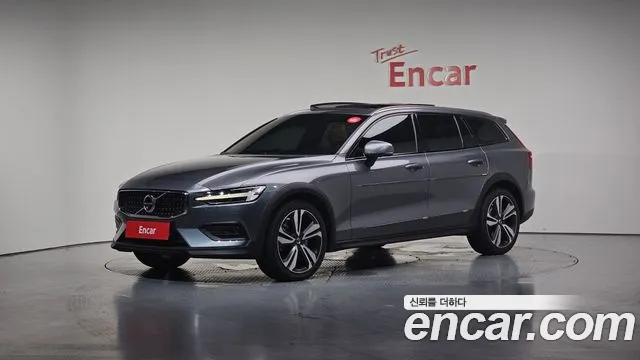 Volvo V60 T5 Pro AWD