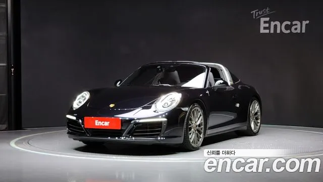 Porsche 911 TARGA 4