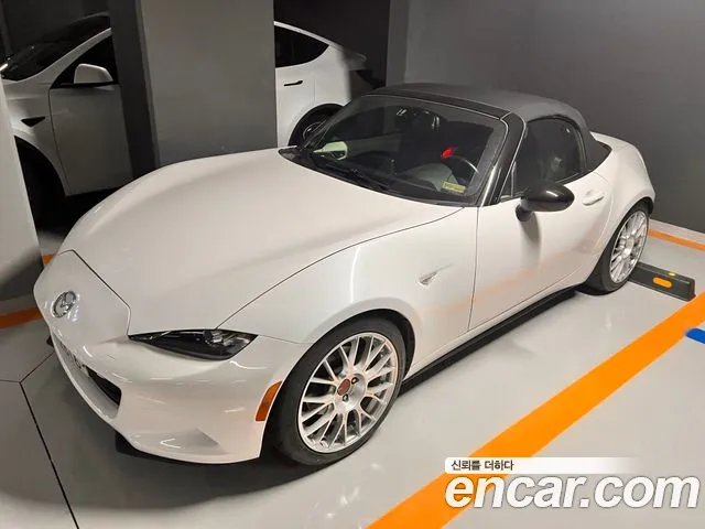 Mazda MX-5 Miata Miata