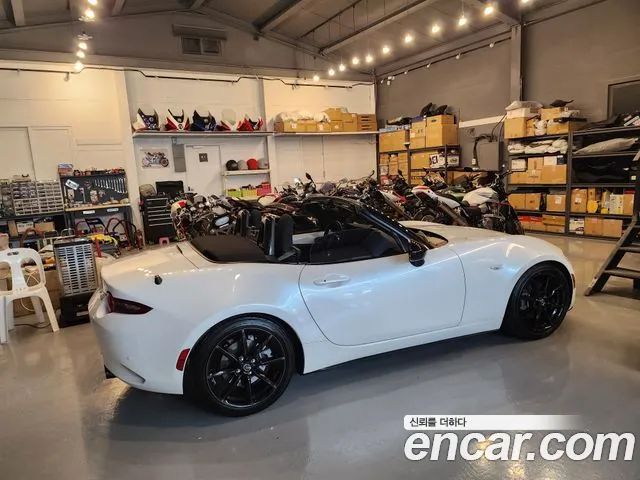 Mazda MX-5 Miata Miata