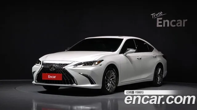 Lexus ES Luxury Plus