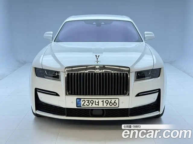 Rolls-Royce Ghost 6.7 V12