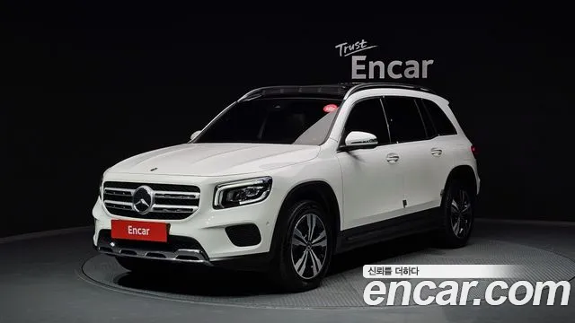 Mercedes-Benz GLB-Class GLB220