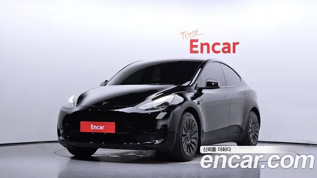 Tesla Model Y RWD