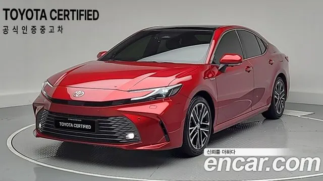 Toyota Camry 2.5 XLE Premium Hybrid