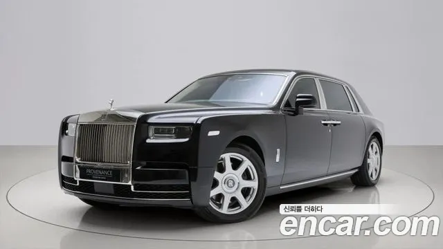 Rolls-Royce Phantom 6.7 EWB V12