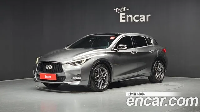 Infiniti Q30 2.0 Sport Essential
