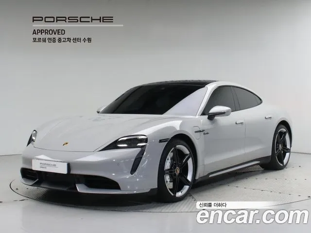 Porsche Taycan Turbo