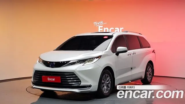 Toyota Sienna 2.5 Hybrid AWD