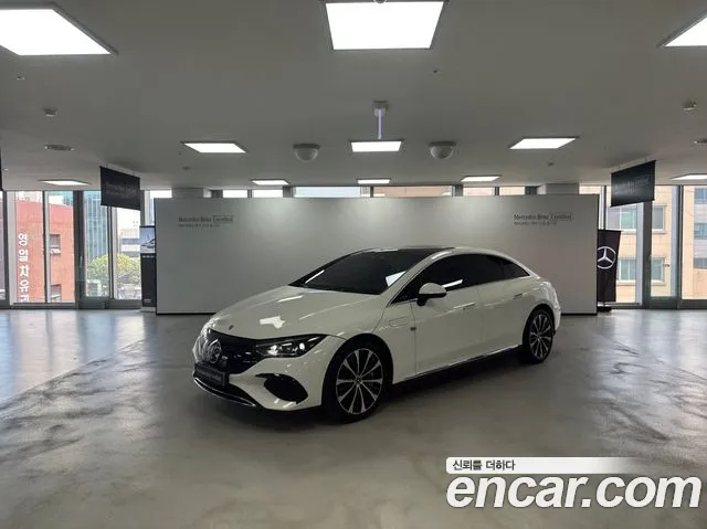 Mercedes-Benz EQE EQE350+