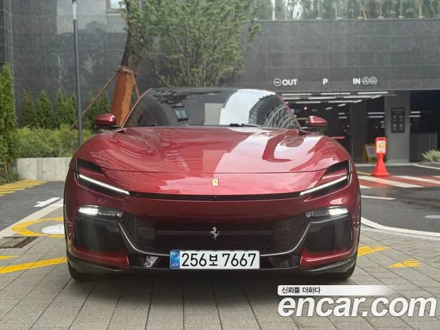 Ferrari Purosangue 6.5 V12