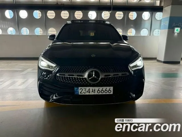 Mercedes-Benz GLA-Class GLA250 4MATIC