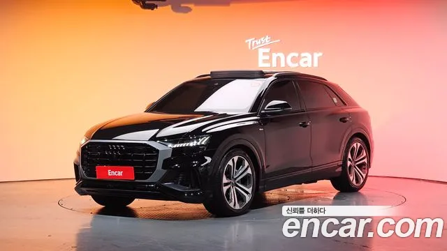 Audi Q8 55 TFSI Quattro Premium