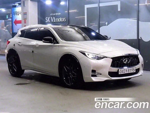 Infiniti Q30 2.0 Sport Essential