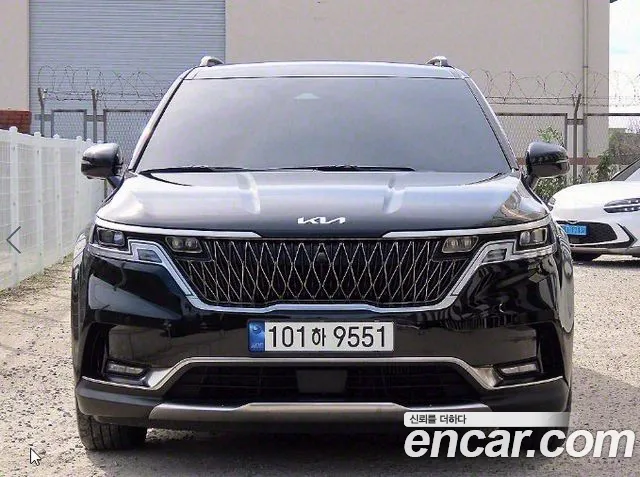 Kia Canival 7-Seater Signature