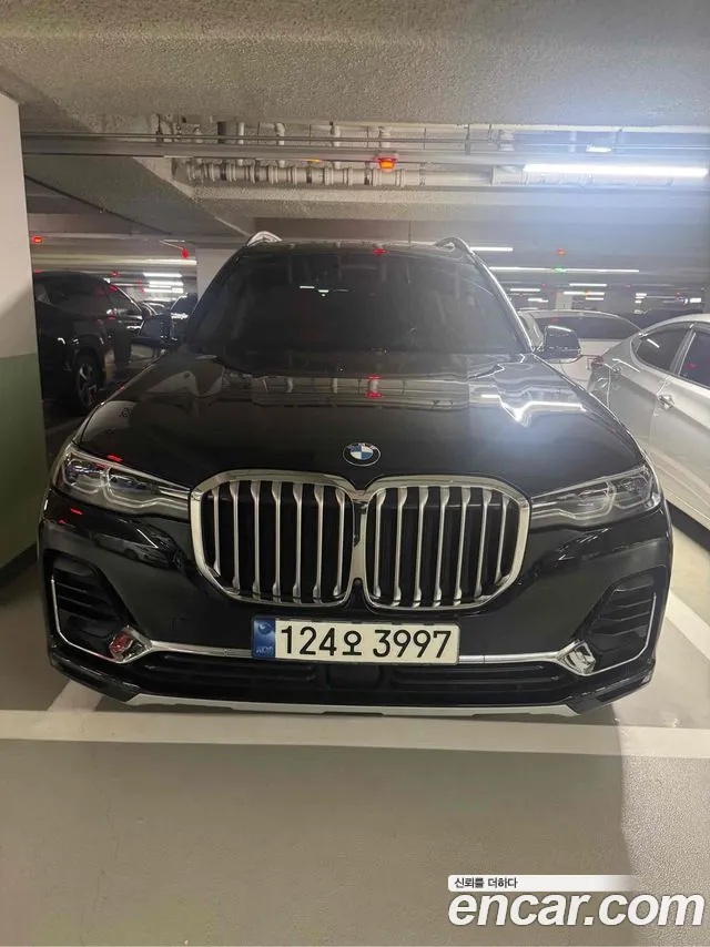BMW X7 xDrive 40i Design Pure Excellence 6-Seater