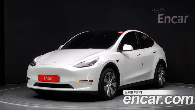 Tesla Model Y Long Range